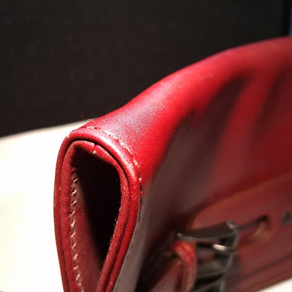 Gucci Burgundy Leather Clutch with COA - Picture 4 of 16